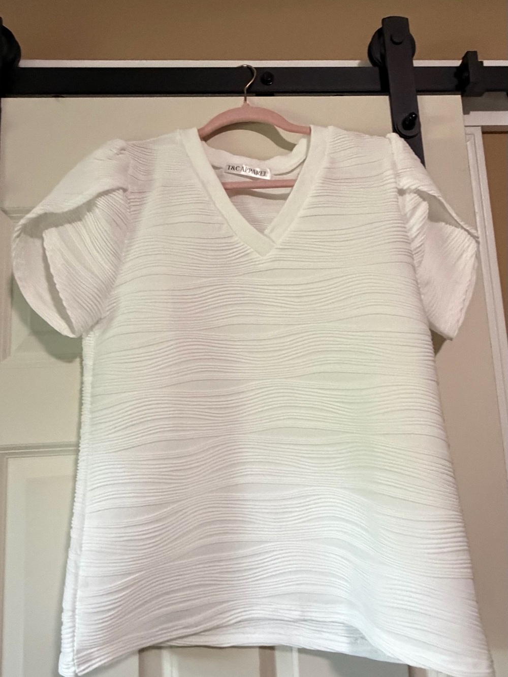 Elegant White V-Neck Textured Tunic Top